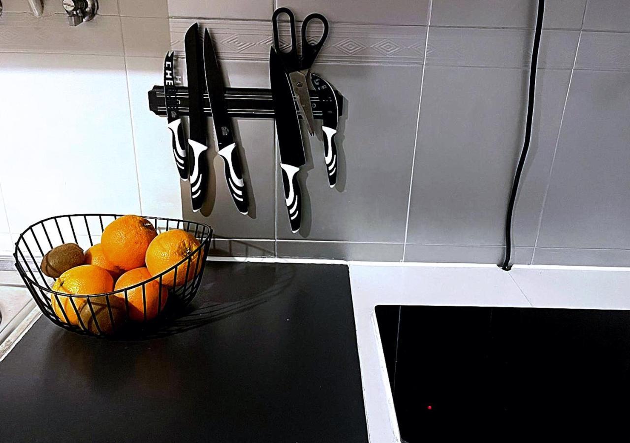 Rooms 10 Mins Walk From Train Station! Agualva-Cacem Exteriér fotografie